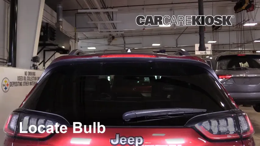 2019 Jeep Cherokee Trailhawk Elite 3.2L V6 Lights Center Brake Light (replace bulb)